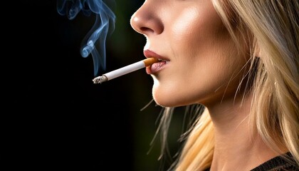 Obraz premium woman smoking cigarette