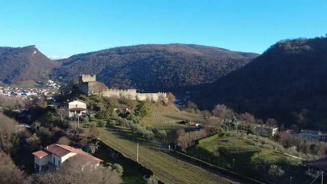 CASTELLO DI PARATICO