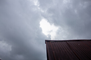 The appearance of a cloudy sky above the roof of the house.
Pinrang, South Sulawesi Indonesia
January 06 2025