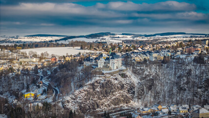 Obraz premium Stadt Wolkenstein im Erzgebirge im Winter