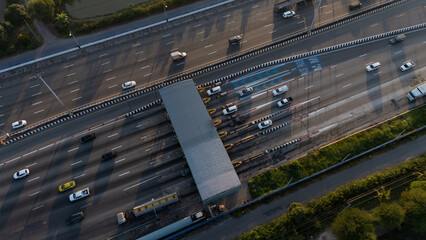 Obraz premium Aerial view gate for expressway fee payment in the city.