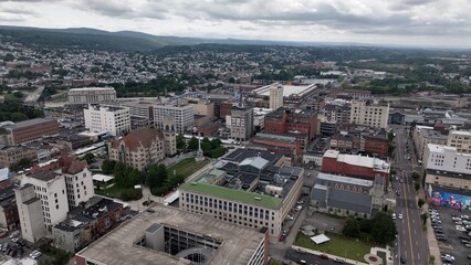 Obraz premium Downtown Scranton, Pennsylvania city skyline with office buildings and city streets where residents live and work known for Steamtown National Historic Site