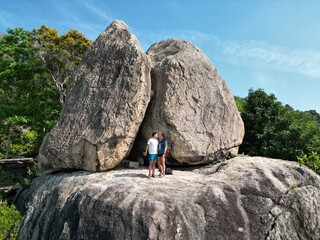 couple on koh tao viewpoint