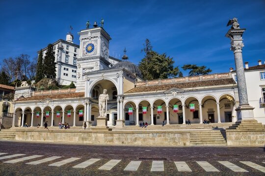 udine, italien - piazza della liberta mit loggia di san giovanni,