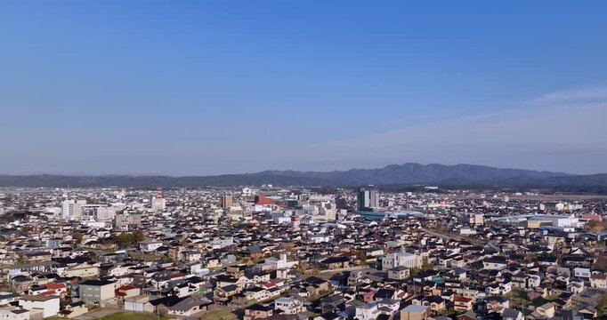 空撮 - 新潟県柏崎市 市街地 日本の都市風景 観光 ビジネス 上昇