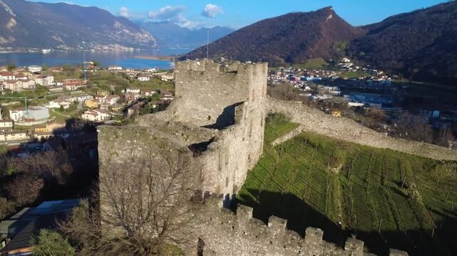 CASTELLO DI PARATICO