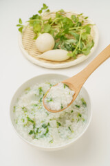 日本の食べ物｜七草がゆ　イメージ