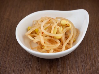 한국음식 콩나물 무침