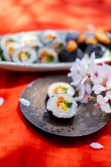 お花見のキンパと天むす	