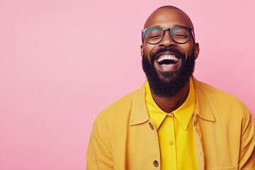 Obraz premium Laughing Bearded Man with Glasses. Stylish Yellow Outfit on a Pink Background. Generative AI.