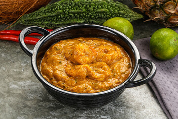 Indian prawn masala with spices