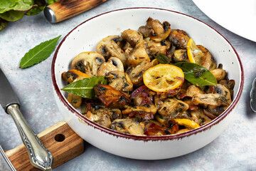 Fried champignon mushrooms.