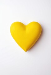 Obraz premium Royal yellow plain heart for valentine in white background