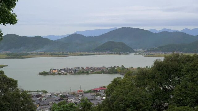 安土城から西湖を望む