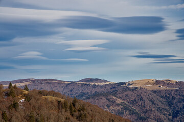 nuage lenticulaire (altocumulus lenticularis )