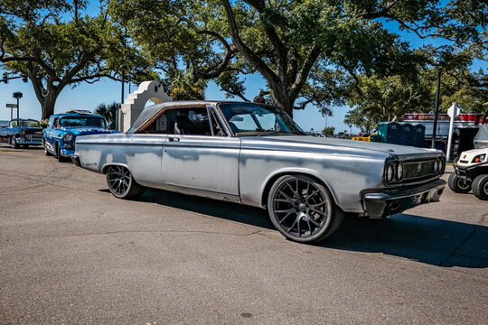 1965 Dodge Coronet 2 Door Hardtop