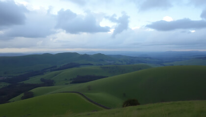 Obraz premium Rolling Green Hills Under Dramatic Sky