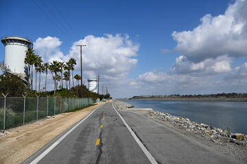 The Santa Ana River Trail is a multi-use trail complex that runs alongside the river from the Pacific Ocean at Huntington Beach to the Riverside county line.