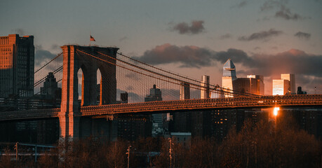 Obraz premium Brooklyn Bridge at sunset