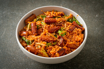 Stir-fried squid or octopus with Korean spicy sauce rice bowl