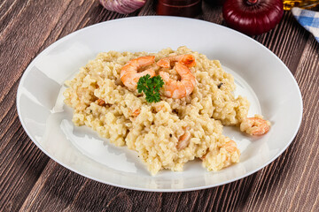 Gourmet risotto with prawn and cheese