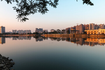 Fototapeta premium sunset over river
