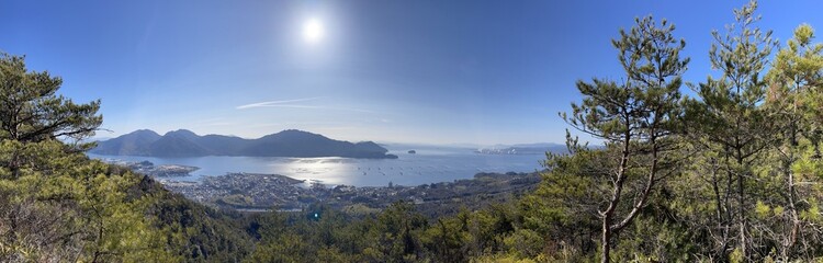 瀬戸内海を望む山頂からの絶景パノラマ風景