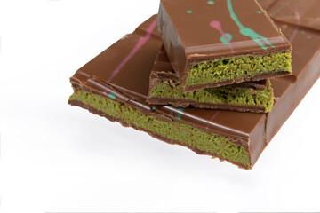 Cut Dubai chocolate bar and slices