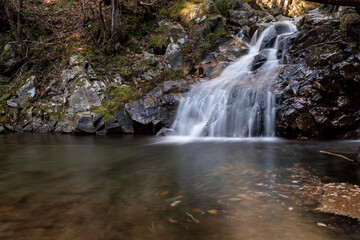 美しい滝のある風景