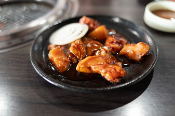 美味しい焼肉を食べる