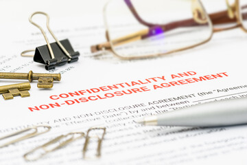A confidentiality and non-disclosure agreement (NDA) document, relates to topics such as business confidentiality, information security, intellectual property protection, and corporate contracts.