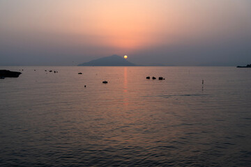 Obraz premium tranquil seascape during sunrise