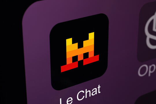 Mistral application model LLMs chat AI.