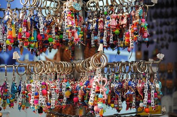 Obraz premium Souvenirs are brightly decorated in Turkish style