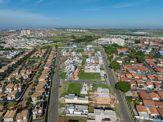 Fototapeta premium Imagem aérea do bairro Parque Brasil 500 em Paulínia, São Paulo. Brasil. 