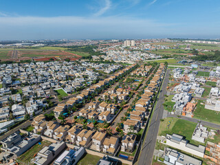 Imagem aérea do bairro Parque Brasil 500 em Paulínia, São Paulo. Brasil. 