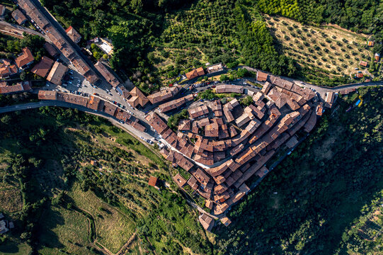 little village of Chiusdino, in the mountains of Tuscany. Italy. August 2024