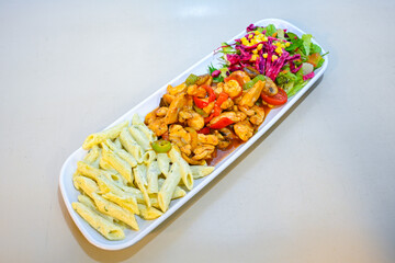 Lavash zurna doner kebab ( zurna  durum )  or shawarma sliced in plate isolated.  hatay usulu tavuk Et doner durum. Gobit ekmek arasi doner. Pilavustu iskender doner kebap. 