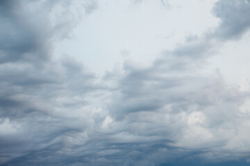 Obraz premium clouds in the sky waning light