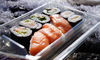 Diferentes tipos de piezas de Sushi.