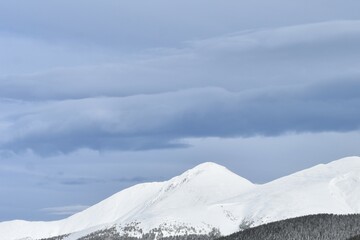 Fototapeta premium snowcapped Colorado mountains