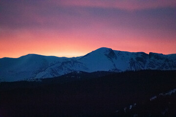 Obraz premium Lingering Light Over the Rocky Mountains