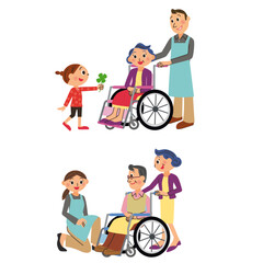 車椅子に座っている、おばあちゃんとおじいちゃんと介護士と孫