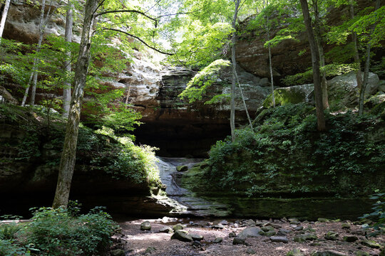 Missouri cave sites and wonders