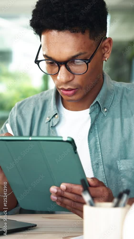 Aufkleber stylus, tablet and research with man in office for designer draft, social media manager and branding