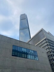 Obraz premium west kowloon cultural district building and art installation at M+ museum 