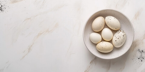 Frohe Ostern - Osterdeko auf einen neutralen Hintergrund - Ostereier - Osterkarte- Werbebanner - Werbeplakat