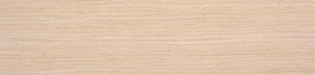 Subtle cream and beige striations grace this elegant oak wood veneer, evoking a sense of calm and simplicity