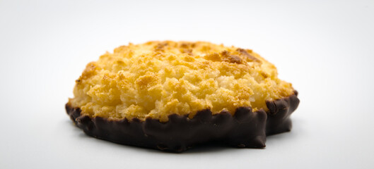 Coconut cake, sweet delicacy, food.
