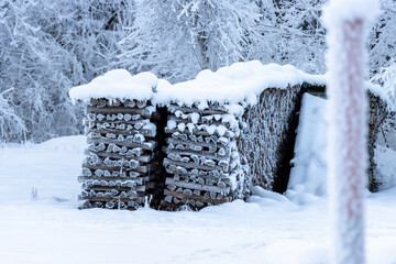 aufgeschichteten Ster Holz © bildermitherz.world